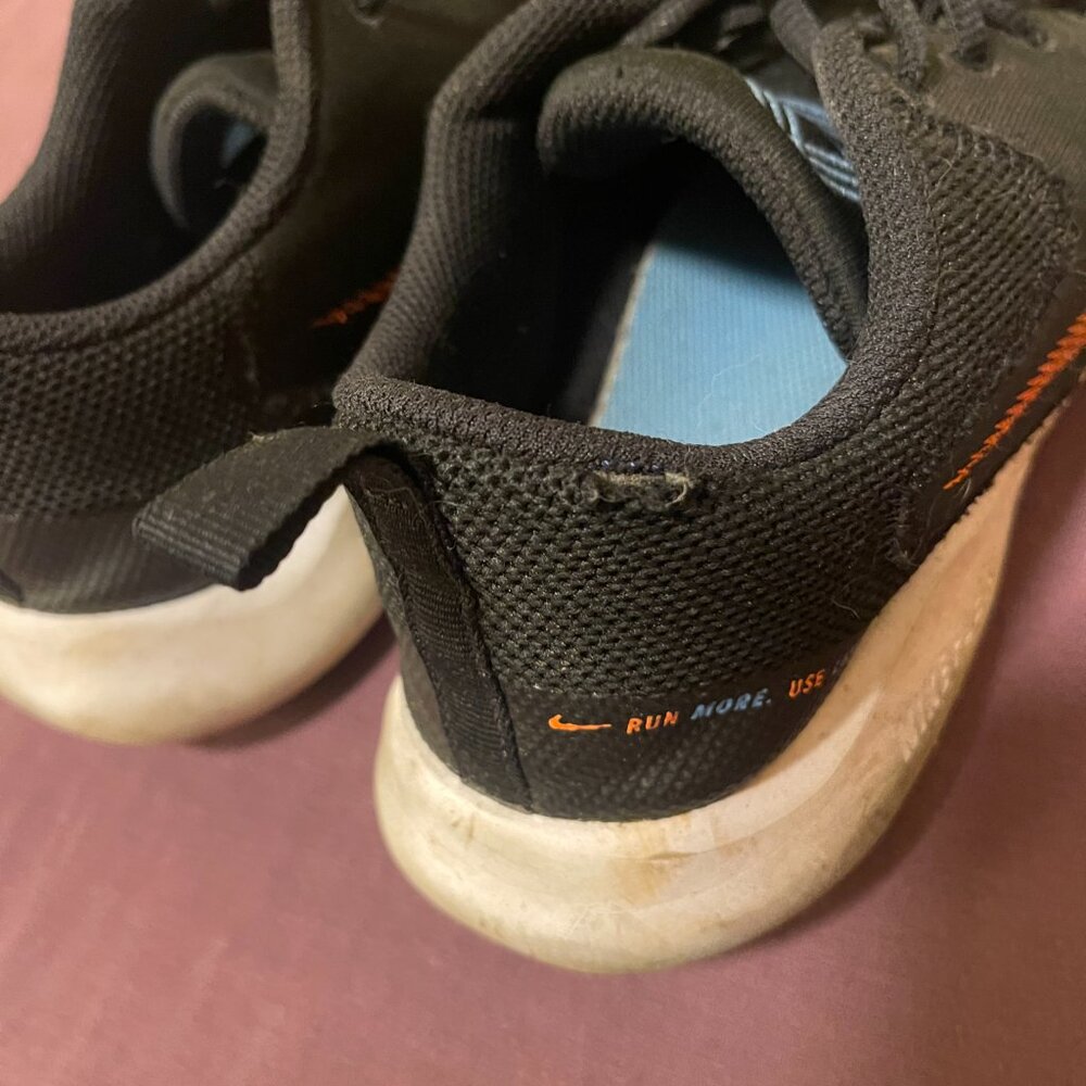 Nike Men's Flex Experience Run 10 Shoes Black/Total Orange - Men's Size 9.5 - Picture 5 of 8